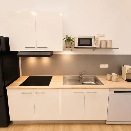 Co-living In Shared A & B