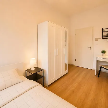 Co-living In Shared A & B Rum i privatbostad